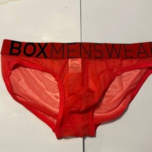 BOX MENSWEAR ALL OVER MESH BRIEFS - SIZE M - Red